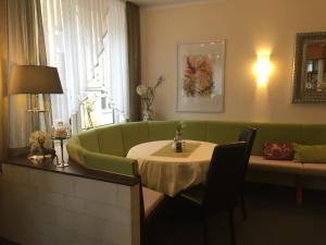 Istumisnurk majutusasutuses Hotel Kronprinz