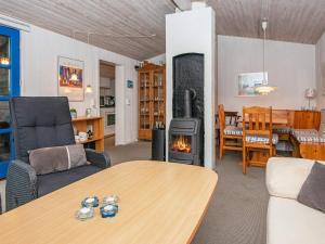 Posezení v ubytování Holiday home Børkop LX