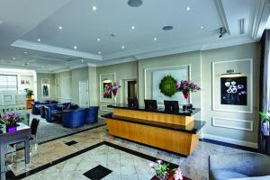 Lobbyen eller receptionen på Grange Beauchamp Hotel