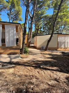 Fotografie z fotogalerie ubytování OAZA MIRA 2 Mobile House - Camp Baško Polje v destinaci Baška Voda