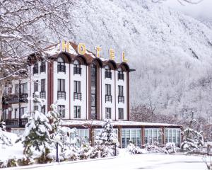 겨울의 Quba Vadi Chalet Hotel
