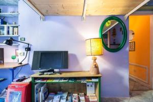 A television and/or entertainment centre at B&B GauTama