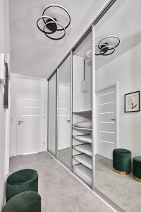Zdjęcie z galerii obiektu ŻOLI STORK APARTMENTS - Hubnera 1 w Warszawie