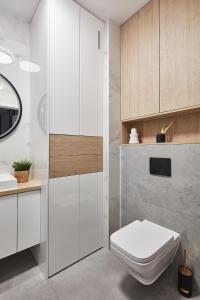 Łazienka w obiekcie ŻOLI STORK APARTMENTS - Hubnera 1