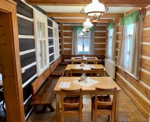 Restaurace v ubytování Chata Hubertka Krkonoše
