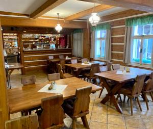 Restaurace v ubytování Chata Hubertka Krkonoše