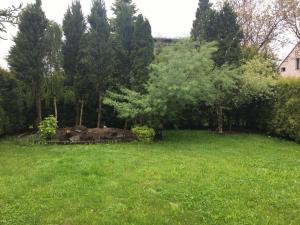 Vonkajšia záhrada v ubytovaní Apartament pod Grojcem