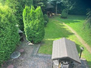Vonkajšia záhrada v ubytovaní Apartament pod Grojcem + 7 fotografií