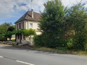 Zdjęcie z galerii obiektu Chez Marcelle w mieście Saint-Julien-Maumont +4 zdjęcia