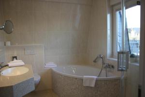 Ett badrum på Hotel Beethoven
