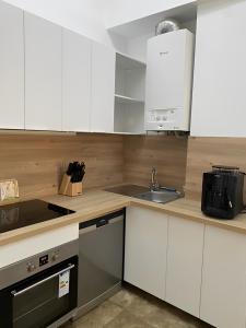 Fotografia z galérie ubytovania Upscale 80m2 2 Bedroom Apartment Near Champs Elysees v Paríži