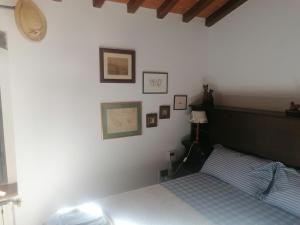 A bed or beds in a room at Casina in pietra Még 26 kép