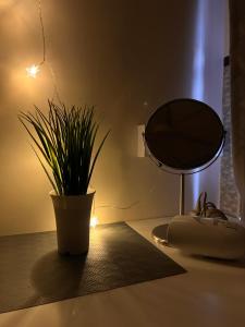 Fotografie z fotogalerie ubytování Room3#IG theme Bargainous#Shared Bathroom#2pax#2min Kek Lok Si v destinaci Ayer Itam