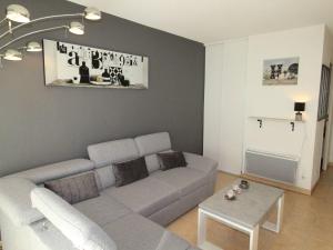 Posedenie v ubytovaní Charmant T3 à Montauban-de-Luchon, 41m², véranda, jardin sud 58m², parking sécurisé - FR-1-313-219
