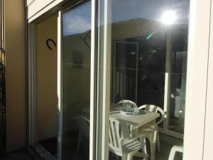 Fotografia z galérie ubytovania Charmant T3 à Montauban-de-Luchon, 41m², véranda, jardin sud 58m², parking sécurisé - FR-1-313-219 v destinácii Montauban-de-Luchon