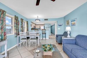 Istumisnurk majutusasutuses 2BR Oceanfront Atlantica Condo near Boardwalk