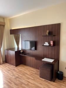 Kuchyň nebo kuchyňský kout v ubytování Weekdays Hotel