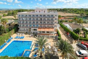Bazén v ubytování Hotel Don Miguel Playa nebo v jeho okolí