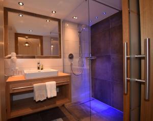 A bathroom at Haus Hubertus