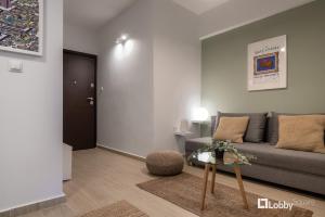 Posezení v ubytování Aether Apartment by LobbySquare