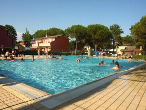 The swimming pool at or close to Cozy seaside flat in the city centre - Beahost