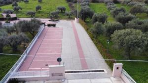 Εγκαταστάσεις για τένις ή/και σκουός στο Hotel Al Rustico ή εκεί κοντά