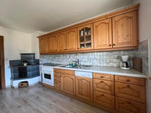Een keuken of kitchenette bij Apartment Lopez