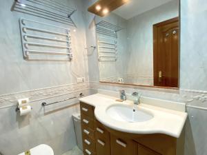 Kúpeľňa v ubytovaní Delfin 3º3 Seaview Casasol