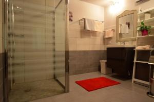 Kúpeľňa v ubytovaní Gîte - Holiday Home Vent Autan
