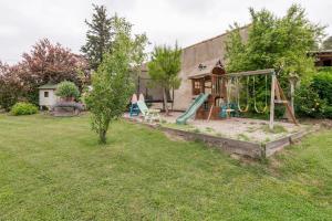 Vonkajšia záhrada v ubytovaní Gîte - Holiday Home Vent Autan