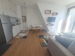 O bucătărie sau chicinetă la Divcibor 23