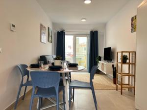 Televízia a/alebo spoločenská miestnosť v ubytovaní Bnbook Medea Apartments 2