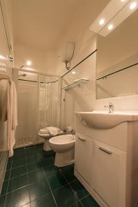 Koupelna v ubytování Hotel Ariston