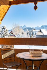 En generel udsigt til bjerge eller udsigt til bjerge taget fra lejligheden