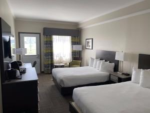 Imagine din galeria proprietății Crossroads Inn & Suites în St. John's