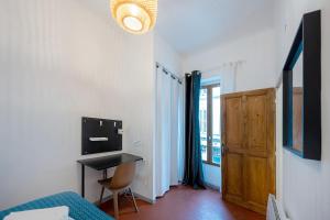 Televízia a/alebo spoločenská miestnosť v ubytovaní Spacieux - Cosy - Hypercentre - NETFLIX - FREE WIFI