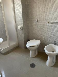 Ένα μπάνιο στο PALAZZO MAZZINI 1