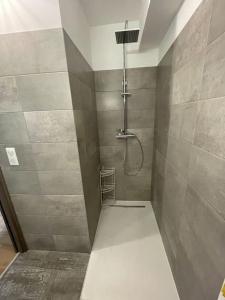 Łazienka w obiekcie Appartement calme proche Bastia