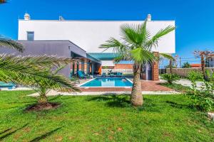 Bazén v ubytování Villa Istria Deluxe I nebo v jeho okolí