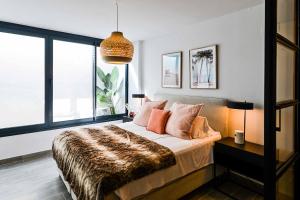 Postel nebo postele na pokoji v ubytování Villa Royal Palm 36 + 24 fotografií