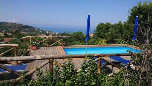 The swimming pool at or close to Agriturismo La Peppina