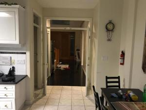 Kuchyň nebo kuchyňský kout v ubytování Xin Xin House