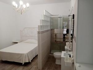 Koupelna v ubytování Casa tranquila , muy bien ubicada