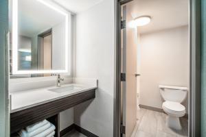 Galeriebild der Unterkunft Holiday Inn Express & Suites Phoenix - Mesa West by IHG in Mesa + 14 Fotos