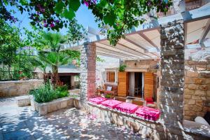 Patio nebo venkovní prostory v ubytování Villa Alma Komiza Island Vis
