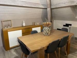 Fotografia z galérie ubytovania Loft avec jardin v destinácii Corcieux
