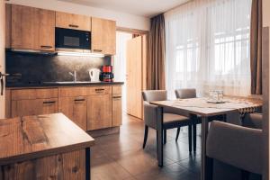 Kuchnia lub aneks kuchenny w obiekcie Ferienwohnung Nassfeld