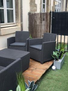Posedenie v ubytovaní LE BERLIER 60m2 + COUR PRIVÉE - CENTRE HISTORIQUE