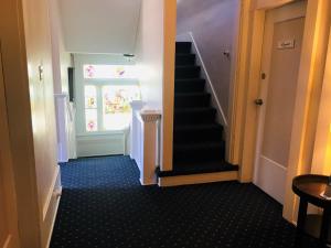 Photo de la galerie de l'établissement Windsor Guest House, à Vancouver