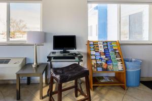 Gallery image of SureStay Hotel by Best Western Wells in Wells +20 photos